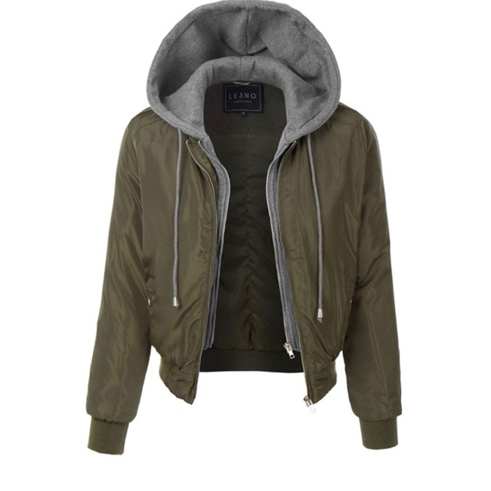 LE3NO Padded Cropped Hooded Jacket - w/ Tags!